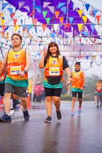 BIB: 131, 17677
                            <button type="button" onclick="openModal(9979219)" class="btn btn-primary btn-sm float-right btn-popup" data-toggle="modal" data-target=".modal-high-quality">
                        <i class="fas fa-shopping-cart"></i> Add to Cart
                    </button>
                                            <button type="button" onclick="isThisMe(9979219, true)" class="btn btn-success btn-sm float-right btn-popup btn-isme hidden" data-toggle="tooltip" data-placement="bottom" title="นี่คือรูปของคุณใช่ไหม คลิกที่นี่เพื่อเอาเข้าอัลบั้ม">
                        <i class="fas fa-plus"></i> Add to album
                    </button>
                    <button type="button" onclick="isThisMe(9979219, false)" class="btn btn-warning btn-sm float-right btn-popup btn-isnotme hidden">
                        <i class="fas fa-ban"></i> Remove from album
                    </button>